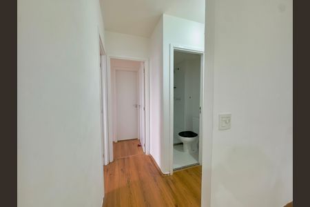 Corredor de apartamento para alugar com 2 quartos, 56m² em Vila Galvão, Guarulhos