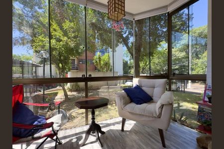 Apartamento para alugar com 60m², 2 quartos e 1 vaga Apartamento para alugar com 60m², 2 quartos e 1 vagaVaranda
