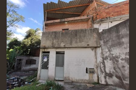 Fachada de casa para alugar com 1 quarto, 35m² em Eldorado, Diadema