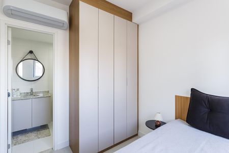 Quarto Suíte de apartamento para alugar com 1 quarto, 24m² em Vila Olímpia, São Paulo
