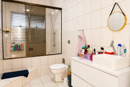 Apartamento à venda com 100m², 2 quartos e sem vagaBanheiro