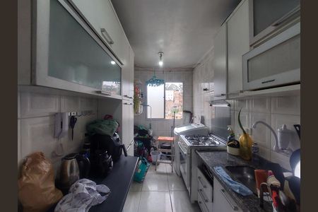 Cozinha de apartamento para alugar com 2 quartos, 58m² em Jardim Orly, São Paulo