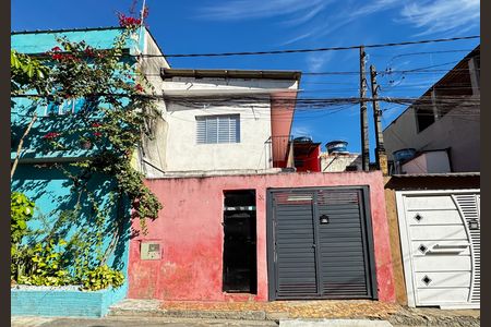 Fachada de casa para alugar com 1 quarto, 79m² em Guaianases, São Paulo