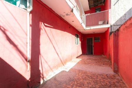 Garagem de casa para alugar com 1 quarto, 79m² em Guaianases, São Paulo