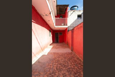 Garagem de casa para alugar com 1 quarto, 79m² em Guaianases, São Paulo