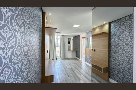 Apartamento à venda com 55m², 2 quartos e 1 vaga Apartamento à venda com 55m², 2 quartos e 1 vagaSala