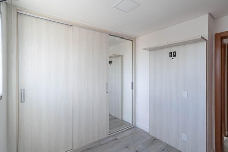 Suíte  de apartamento à venda com 2 quartos, 55m² em Castelo, Belo Horizonte