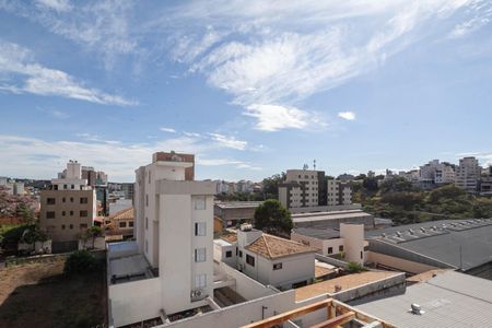 Vista da suíte  de apartamento à venda com 2 quartos, 55m² em Castelo, Belo Horizonte