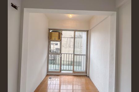 Apartamento para alugar com 69m², 2 quartos e 1 vaga