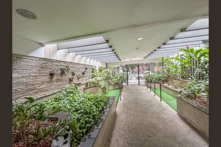 Apartamento para alugar com 69m², 2 quartos e 1 vaga