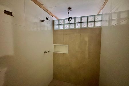 Banheiro da Suíte 1 de casa à venda com 4 quartos, 350m² em Vila Nova Savoia, São Paulo