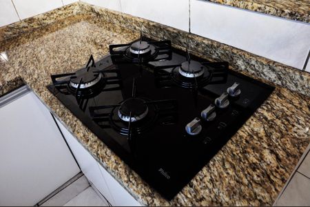 Casa para alugar com 240m², 2 quartos e sem vaga Casa para alugar com 240m², 2 quartos e sem vagaDetalhe - Cozinha Americana