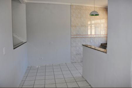 Detalhe - Sala de Jantar de casa para alugar com 2 quartos, 240m² em Parque Pan Americano, São Paulo