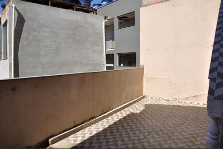 Casa para alugar com 240m², 2 quartos e sem vaga Casa para alugar com 240m², 2 quartos e sem vagaQuintal