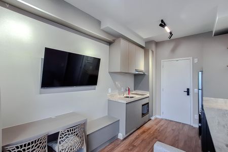 Sala de kitnet/studio para alugar com 1 quarto, 30m² em Liberdade, São Paulo