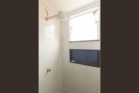 Banheiro de apartamento para alugar com 2 quartos, 60m² em Rocha, São Gonçalo