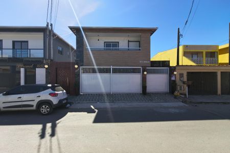 Fachada de casa de condomínio para alugar com 2 quartos, 49m² em Samambaia, Praia Grande