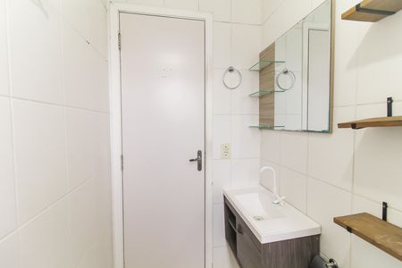 Banheiro de apartamento para alugar com 2 quartos, 43m² em Parque Savoi City, São Paulo