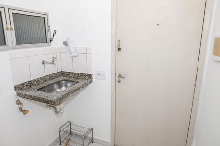 Cozinha de kitnet/studio para alugar com 1 quarto, 20m² em Água Branca, São Paulo