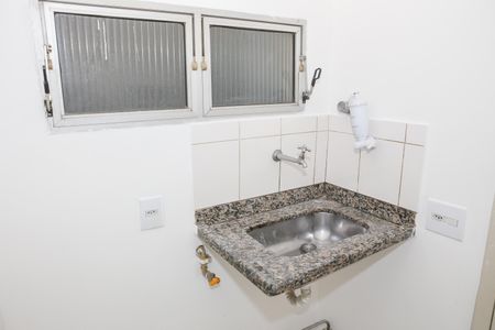 Cozinha de kitnet/studio para alugar com 1 quarto, 20m² em Água Branca, São Paulo