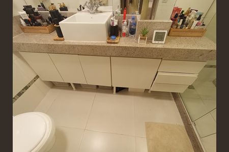 Apartamento para alugar com 110m², 2 quartos e 2 vagasBanheiro Suite 1