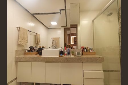 Apartamento para alugar com 110m², 2 quartos e 2 vagasBanheiro Suite 1