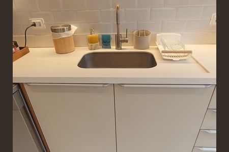 Apartamento para alugar com 110m², 2 quartos e 2 vagasCozinha