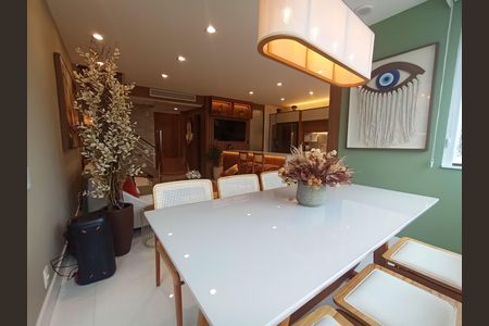 Apartamento para alugar com 110m², 2 quartos e 2 vagasSala