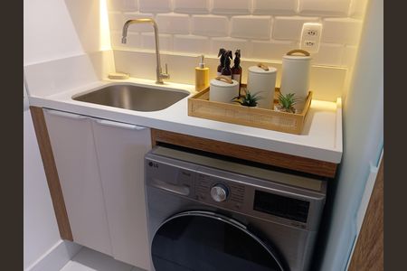 Área de Serviço de apartamento para alugar com 2 quartos, 110m² em Barra da Tijuca, Rio de Janeiro