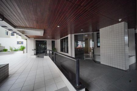 Hall de entrada de apartamento para alugar com 1 quarto, 40m² em Balneario, Florianópolis