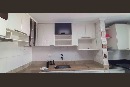 Cozinha de apartamento para alugar com 2 quartos, 67m² em Veloso, Osasco