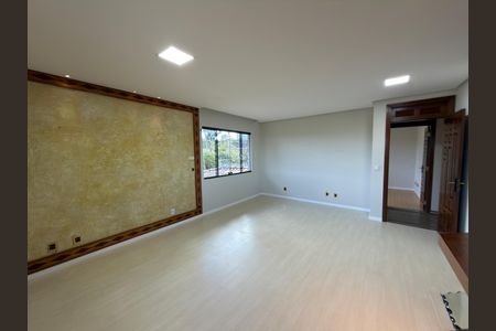 Casa à venda com 5000m², 10 quartos e 4 vagasQuanto 07 