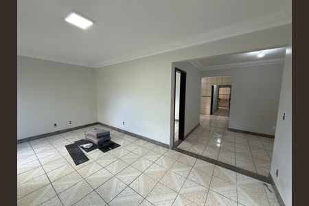 Casa à venda com 5000m², 10 quartos e 4 vagasAnexo do caseiro 