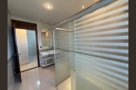 Casa à venda com 5000m², 10 quartos e 4 vagasSuite 94 