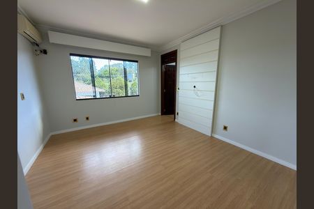 Casa à venda com 5000m², 10 quartos e 4 vagasQuarto 06