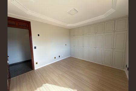 Casa à venda com 5000m², 10 quartos e 4 vagasQuarto 11