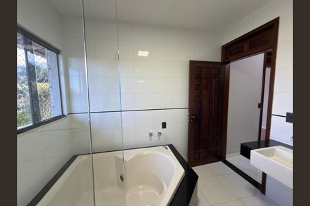 Casa à venda com 5000m², 10 quartos e 4 vagasSuite 05 