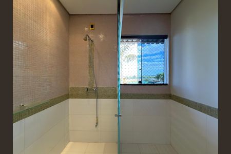 Casa à venda com 5000m², 10 quartos e 4 vagasSuite 94 