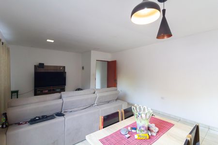 Casa à venda com 3 quartos, 250m² em Itaquera, São Paulo
