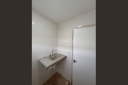 Apartamento para alugar com 80m², 2 quartos e 1 vaga Apartamento para alugar com 80m², 2 quartos e 1 vagaBanheiro social