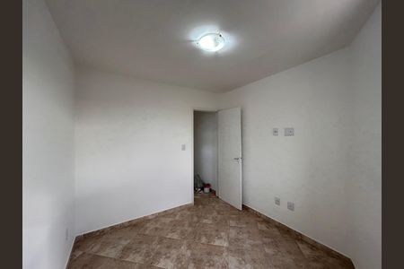 Quarto 2 de apartamento para alugar com 2 quartos, 80m² em Vila Erna, São Paulo