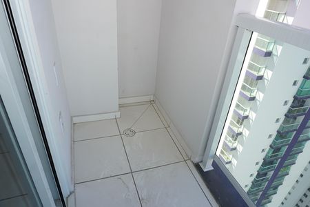 Apartamento para alugar com 130m², 4 quartos e 2 vagasVaranda