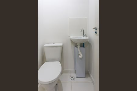 Apartamento para alugar com 36m², 2 quartos e sem vaga Apartamento para alugar com 36m², 2 quartos e sem vagaBanheiro