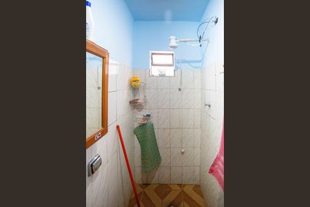 Banheiro de casa para alugar com 1 quarto, 32m² em Taboão, Diadema