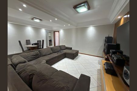 Casa para alugar com 400m², 3 quartos e 2 vagasSala