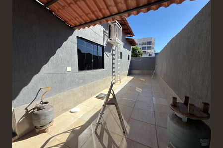 Casa para alugar com 400m², 3 quartos e 2 vagasQuintal 