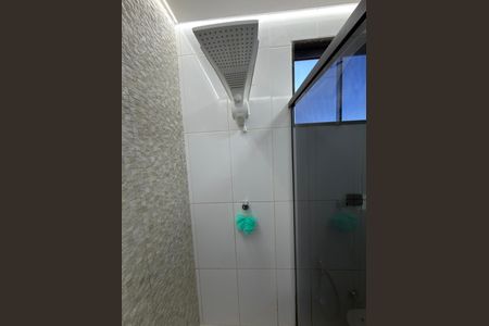 Casa para alugar com 400m², 3 quartos e 2 vagasBanheiro social 
