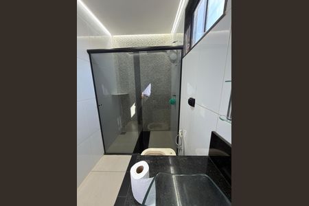 Banheiro social  de casa para alugar com 3 quartos, 400m² em Setor Habitacional Vicente Pires, Brasília
