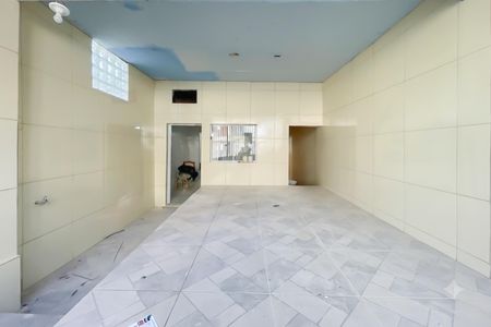 Garagem de casa para alugar com 2 quartos, 92m² em Veloso, Osasco