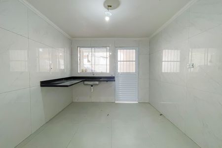 Cozinha de casa para alugar com 2 quartos, 92m² em Veloso, Osasco